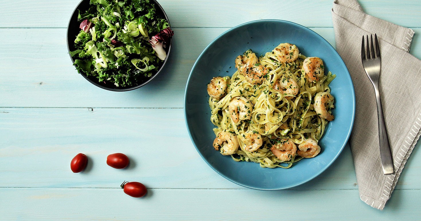 Linguine With Shrimps In Tarragon And Lemon Sause