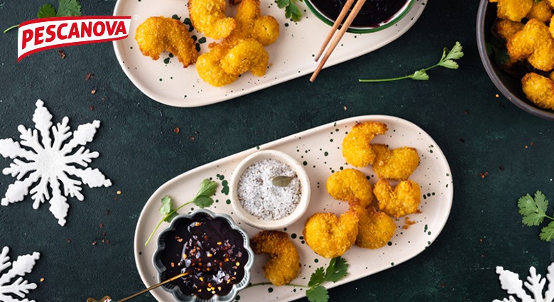 Breaded shrimps with sweet and sour sauce